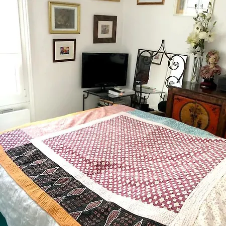 Appartamento Appartement D'Une Chambre Avec Vue Sur La Ville Et Wifi A Paris Parigi